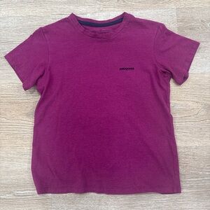 Patagonia Responsibili-Tee Logo T-Shirt Purple Short Sleeve Women’s‎ Small